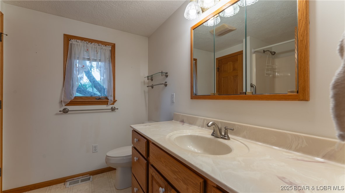 133 Forsen Park Road Sunrise Beach, MO 65079 - Photo 13 of 40