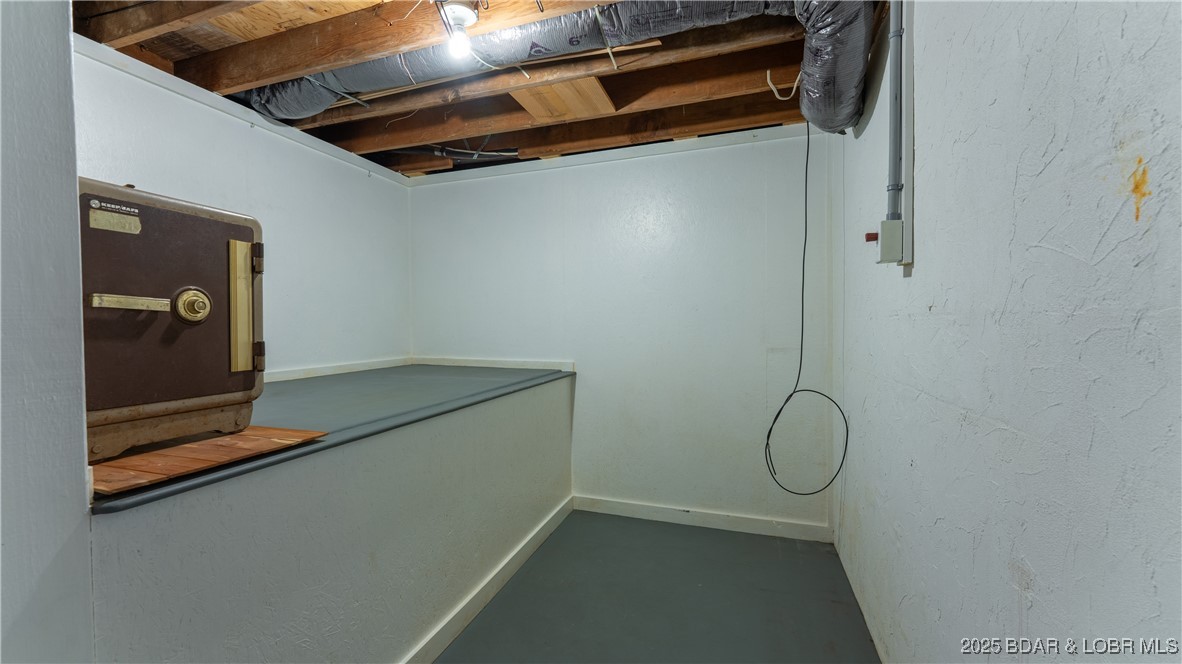 133 Forsen Park Road Sunrise Beach, MO 65079 - Photo 17 of 40