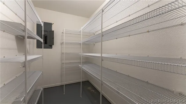 $365,500 | 133 Forsen Park Road, Sunrise Beach, MO 65079