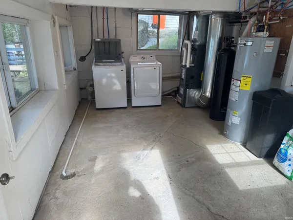 $214,900 | 11912 West Breezy Point Drive, Monticello, IN 47960