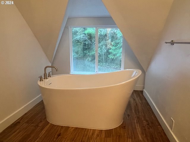 89991 Sheffler Road Elmira, OR 97437 - Photo 22 of 44 Bathroom, Attached