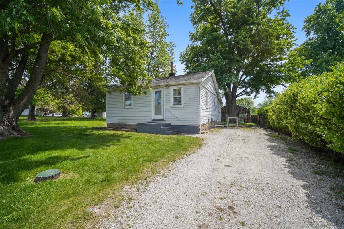 19133 East 850 North Road Bloomington, IL 61705 - Photo 5 of 25