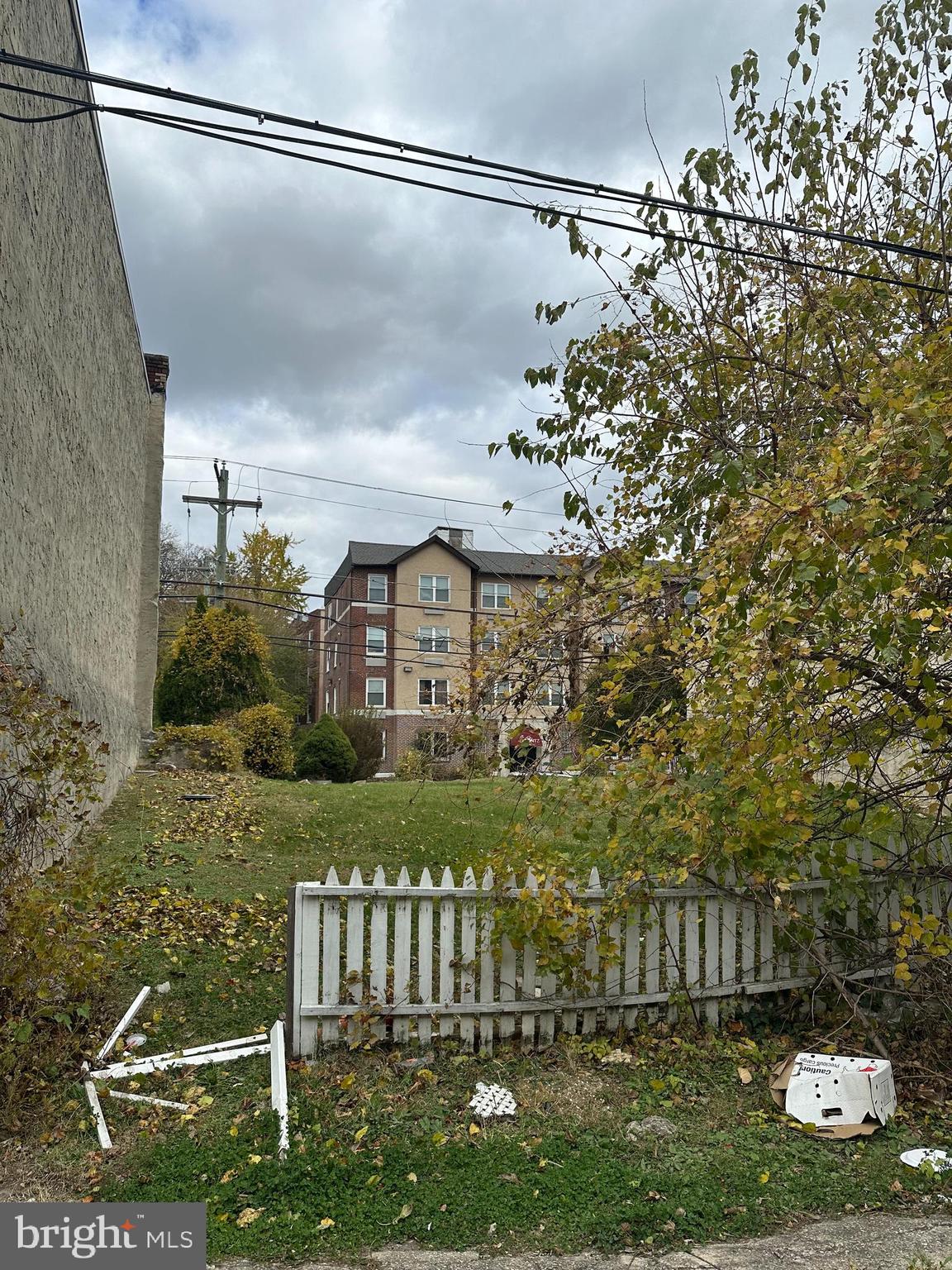 5728 Kemble Avenue Philadelphia, PA 19141 - Photo 3 of 3 a front view of a house with a yard