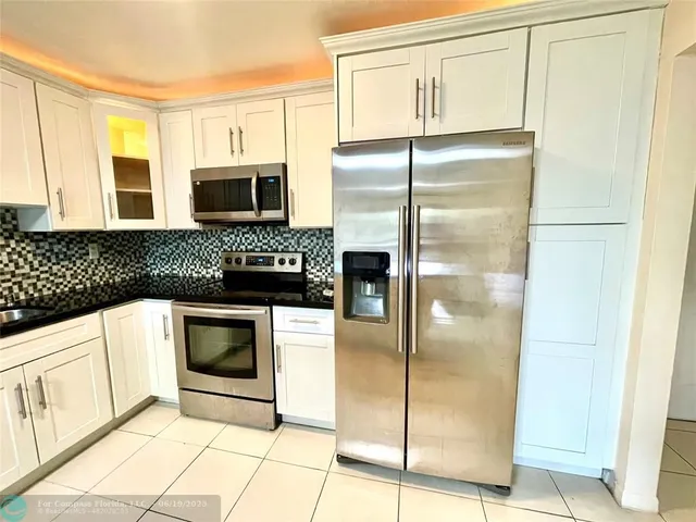 $1,900 | 4159 Northwest 90th Avenue, Unit 204, Coral Springs, FL 33065