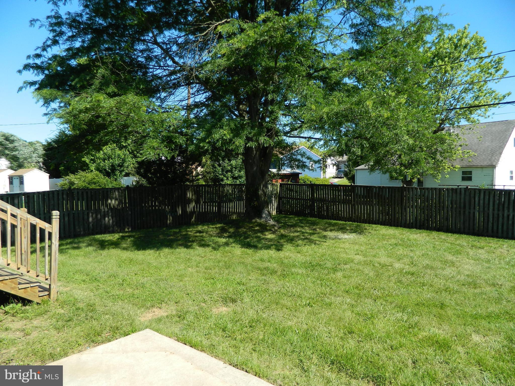 607 Banyan Road Edgewood, MD 21040 - Photo 22 of 25 Exterior (Rear)