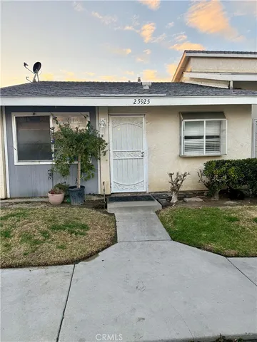 a view of a house with a outdoor space