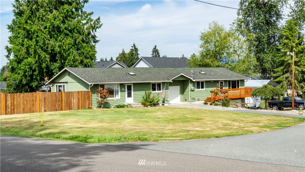 221 Rhodora Heights Road Lake Stevens, WA 98258 - Photo 2 of 23 Gallery Image 2
