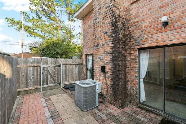 $158,000 | 29 Brandon Hall Drive, Unit D, Destrehan, LA 70047