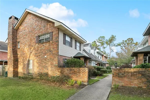 $158,000 | 29 Brandon Hall Drive, Unit D, Destrehan, LA 70047