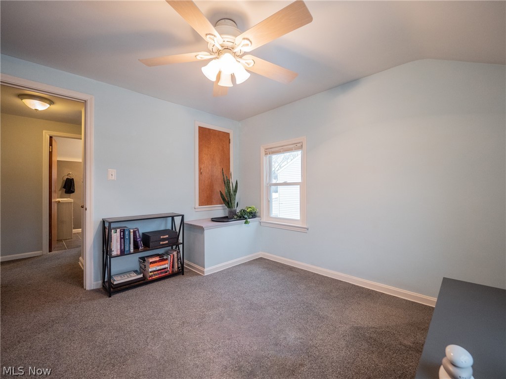 4907 Farnhurst Road Cleveland, OH 44124 - Photo 20 of 33
