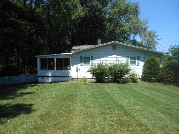 228 Easthampton Road Holyoke, MA 01040 - Photo 3 of 30