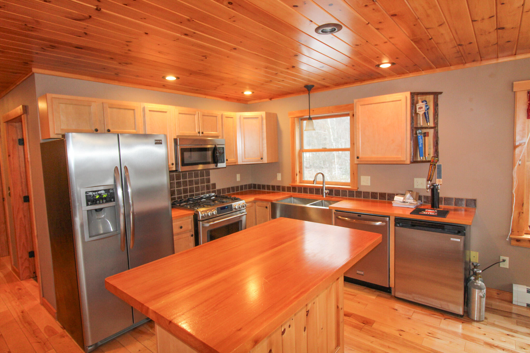 487 Howe Hill Road Greenwood, ME 04255 - Photo 5 of 43 Kitchen