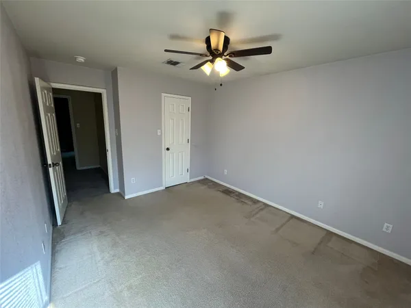 $1,950 | 221 Gainer Drive, Hutto, TX 78634