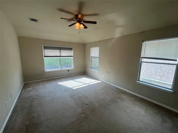 $1,950 | 221 Gainer Drive, Hutto, TX 78634