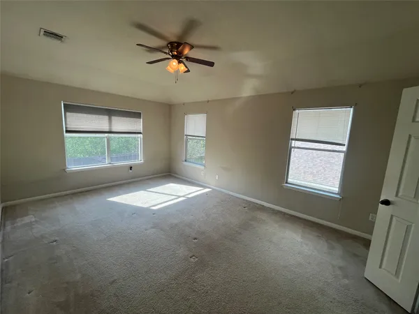 $1,950 | 221 Gainer Drive, Hutto, TX 78634
