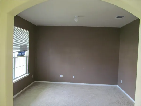 $1,950 | 221 Gainer Drive, Hutto, TX 78634