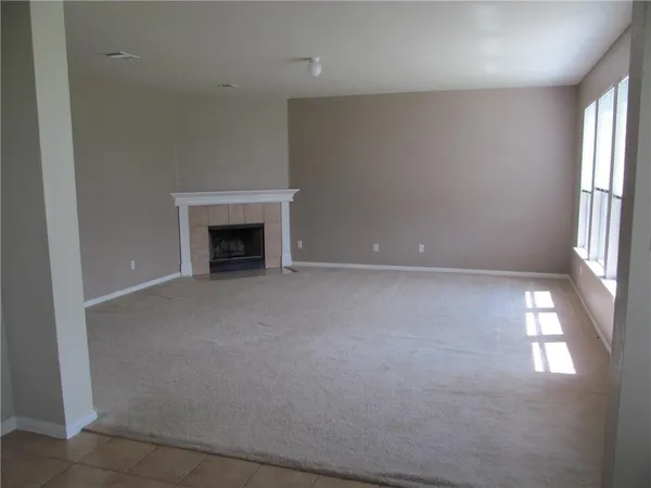 $1,950 | 221 Gainer Drive, Hutto, TX 78634