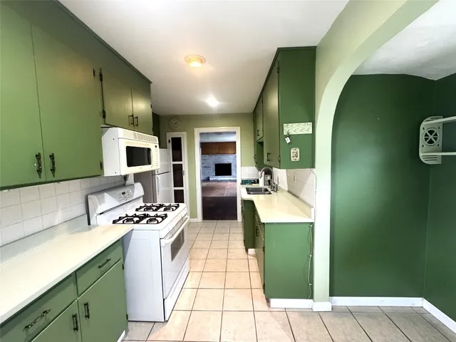 $180,200 | 10 Roxbury Street, Conklin, NY 13748