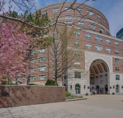 $774,900 | 150 Staniford Street, Unit PH9, Boston, MA 02114