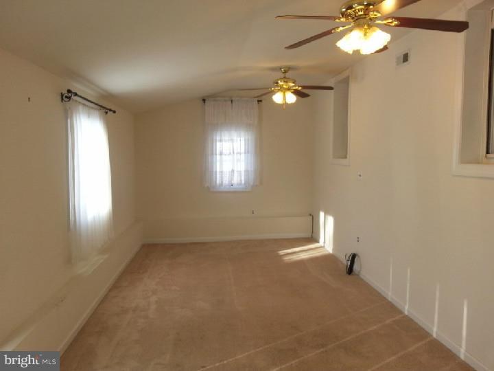 826 Keystone Street Croydon, PA 19021 - Photo 4 of 6