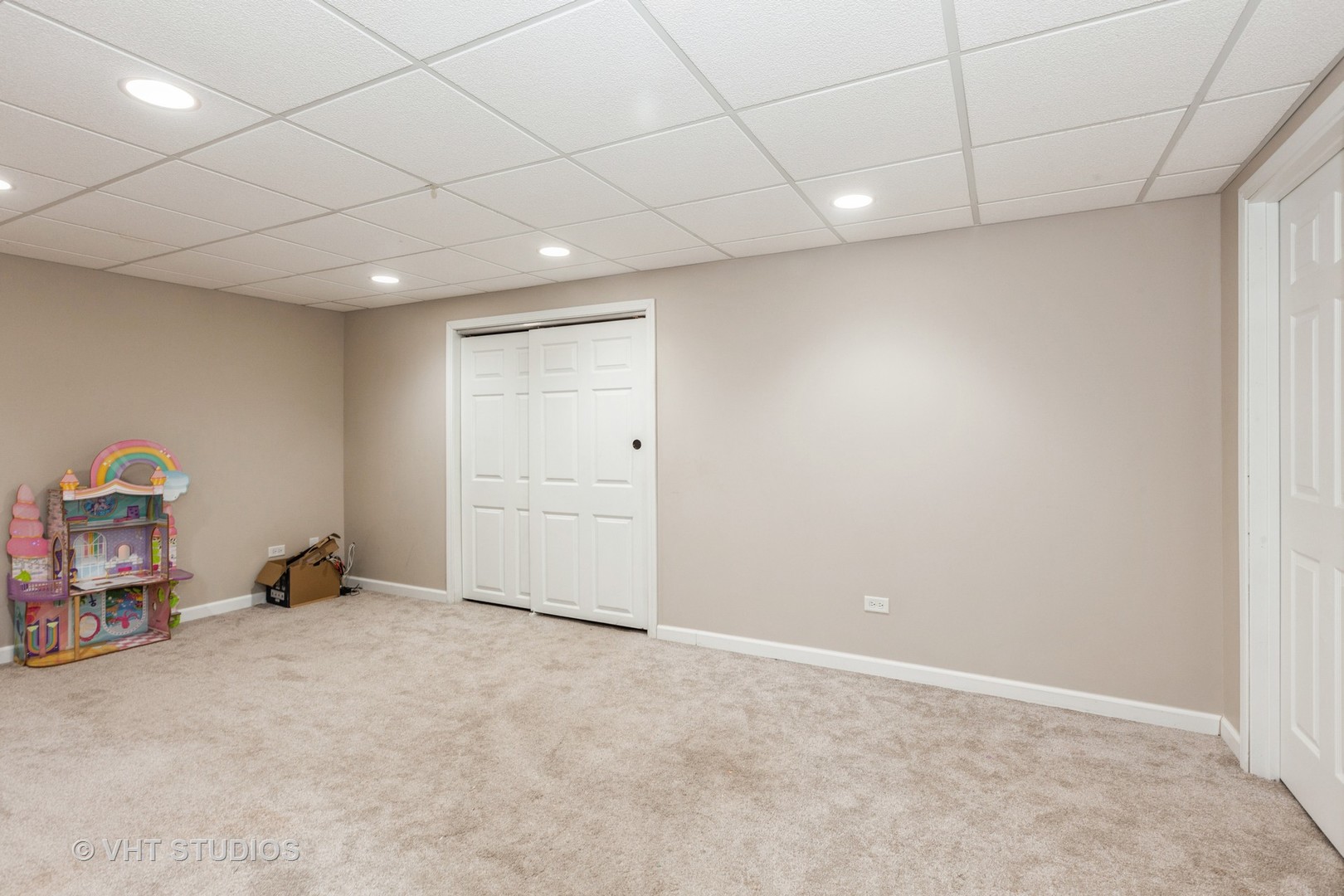 960 Heathrow Lane Naperville, IL 60540 - Photo 18 of 24