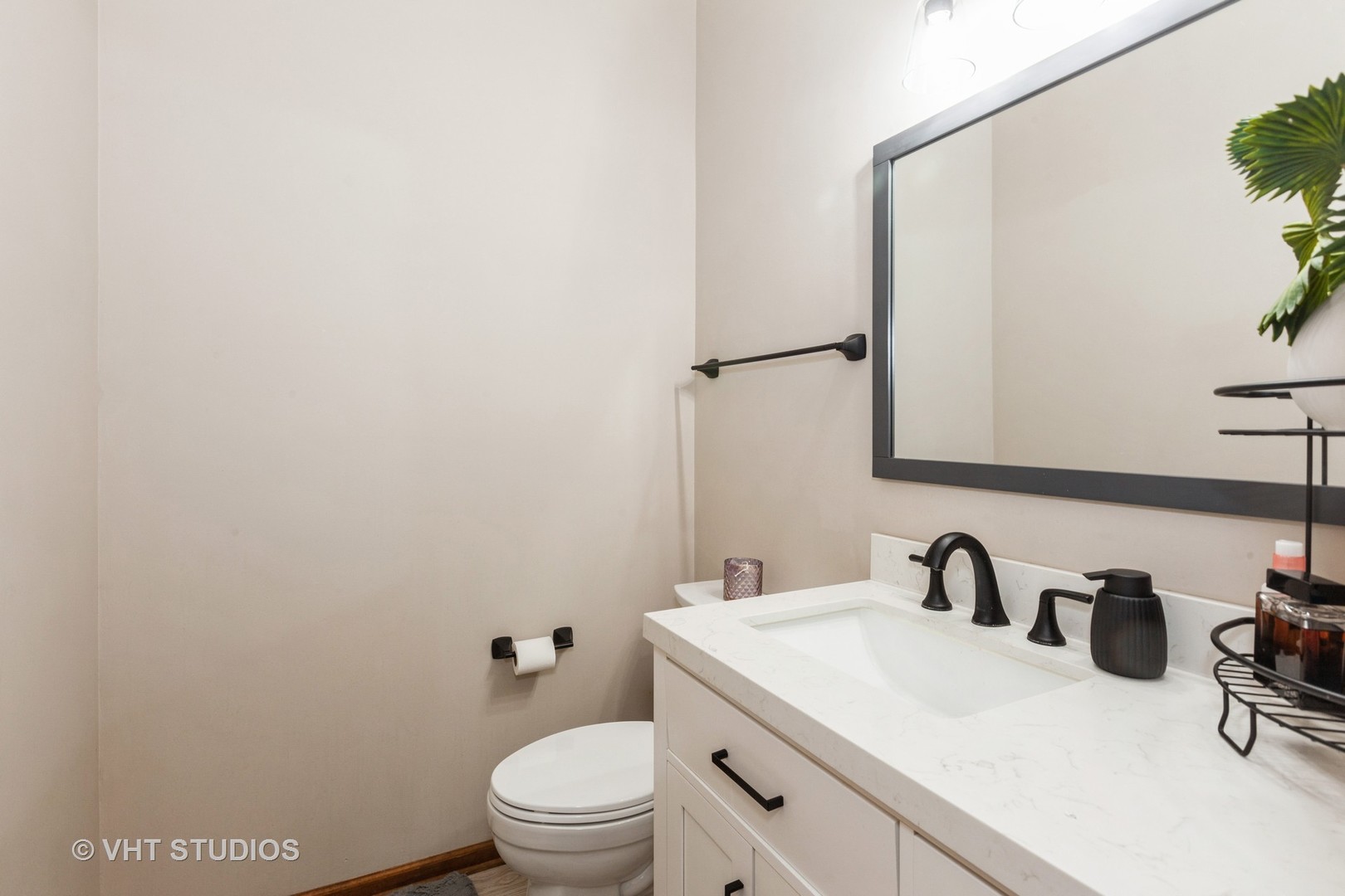 960 Heathrow Lane Naperville, IL 60540 - Photo 6 of 24 a bathroom with a granite countertop sink vanity mirror and toilet