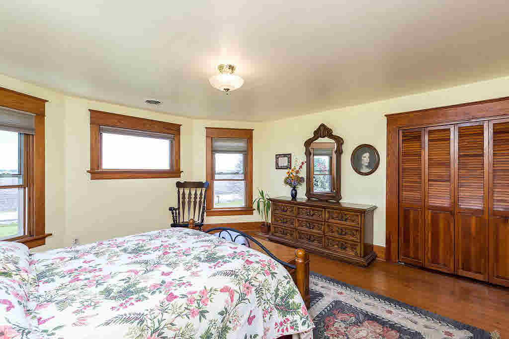 1375 New Liberty Road New Liberty, IA 52765 - Photo 20 of 24 Gallery Image 20