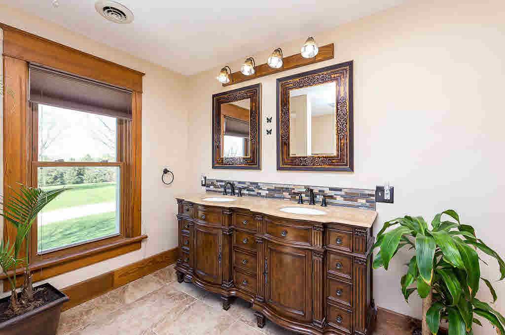 1375 New Liberty Road New Liberty, IA 52765 - Photo 23 of 24 Gallery Image 23