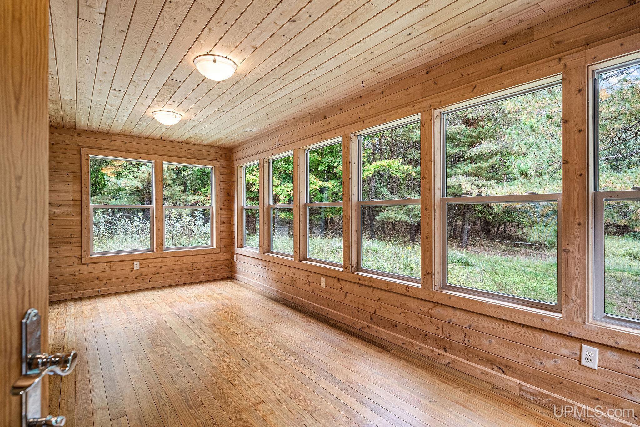 125 Chapel Ridge Road Marquette, MI 49855 - Photo 22 of 71 Gallery Image 22