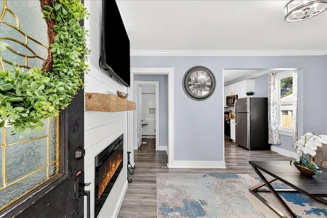 $2,670 | 2370 Suffolk Street, Charleston, SC 29405