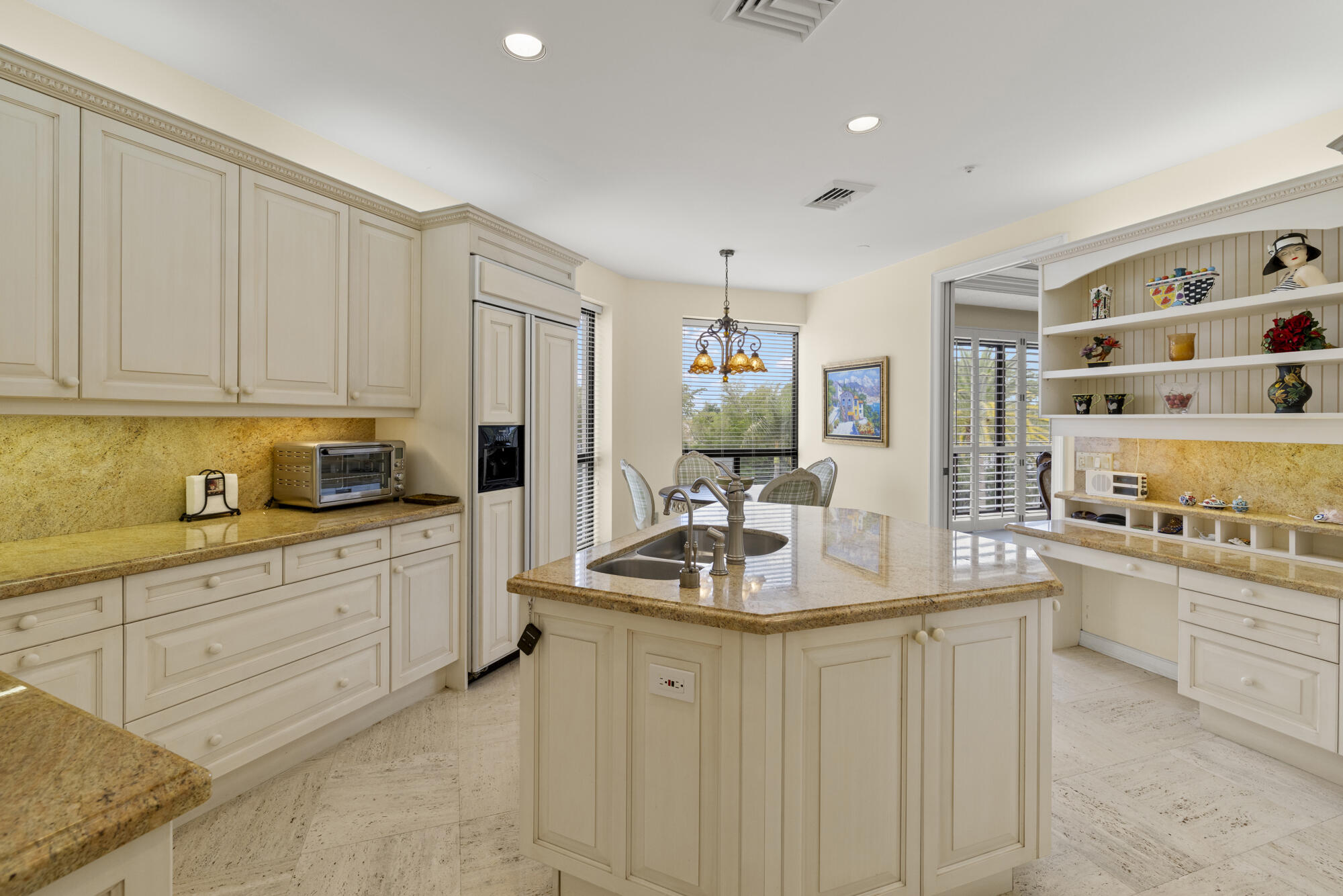 7383 Orangewood Lane, Unit 103 Boca Raton, FL 33433 - Photo 11 of 34 Kitchen