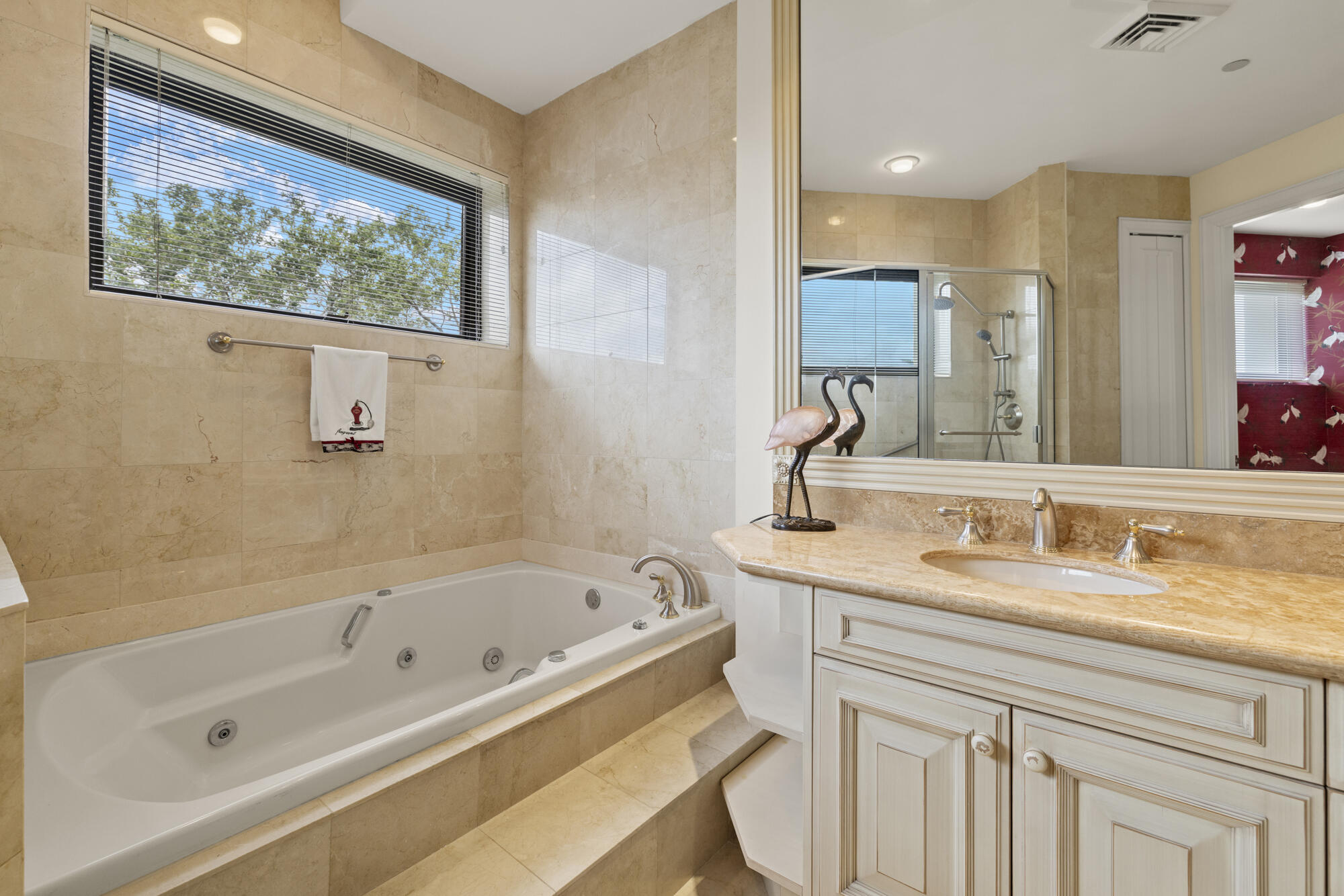 7383 Orangewood Lane, Unit 103 Boca Raton, FL 33433 - Photo 20 of 34 Primary Bathroom