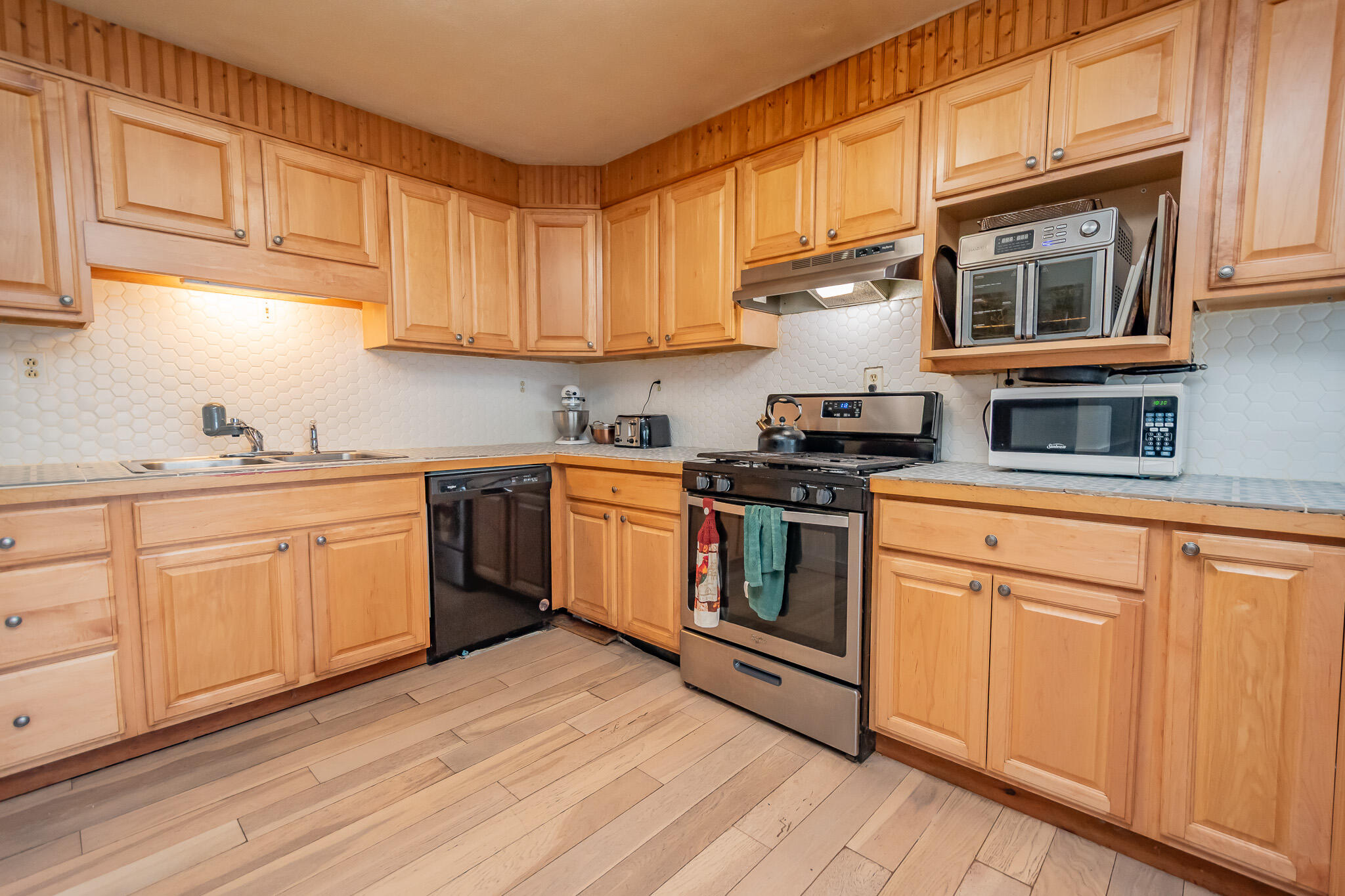 422 Lyford Road Milo, ME 04463 - Photo 14 of 40 kitchen