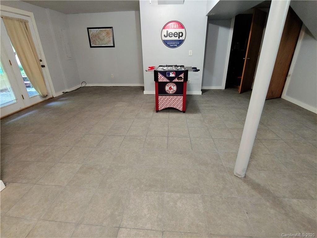 889 Van Arrington Road Clyde, NC 28721 - Photo 23 of 48