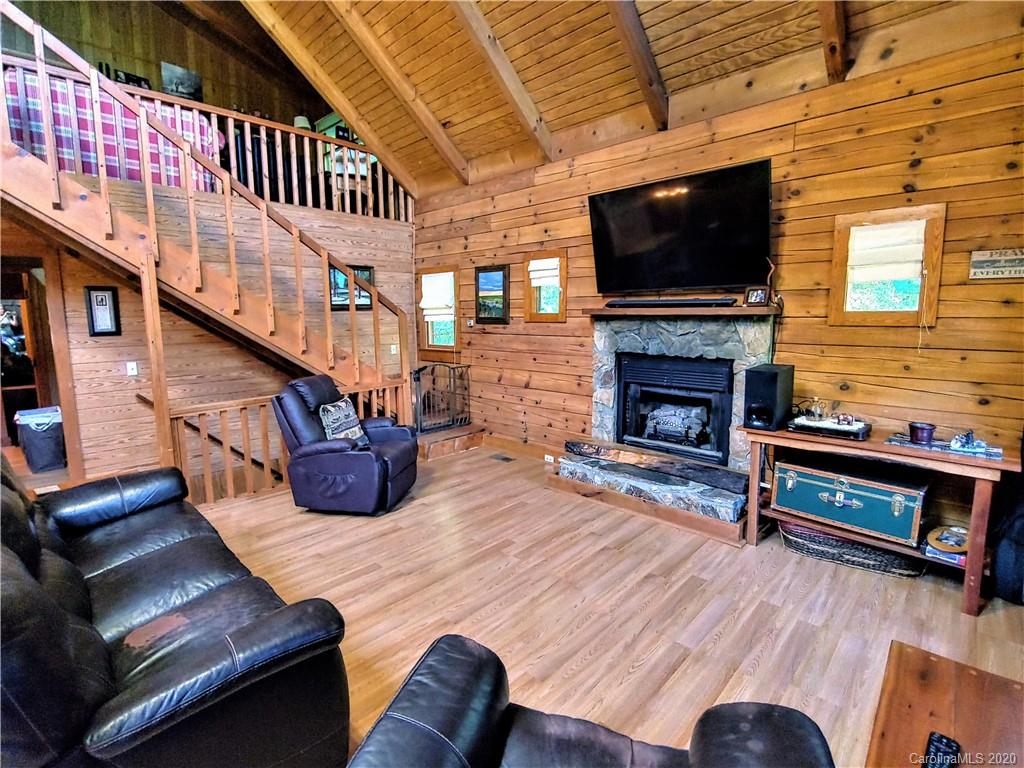 889 Van Arrington Road Clyde, NC 28721 - Photo 6 of 48