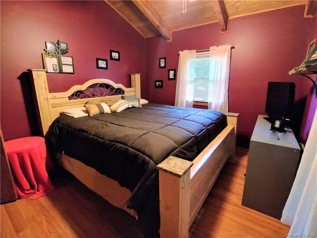 889 Van Arrington Road Clyde, NC 28721 - Photo 9 of 48