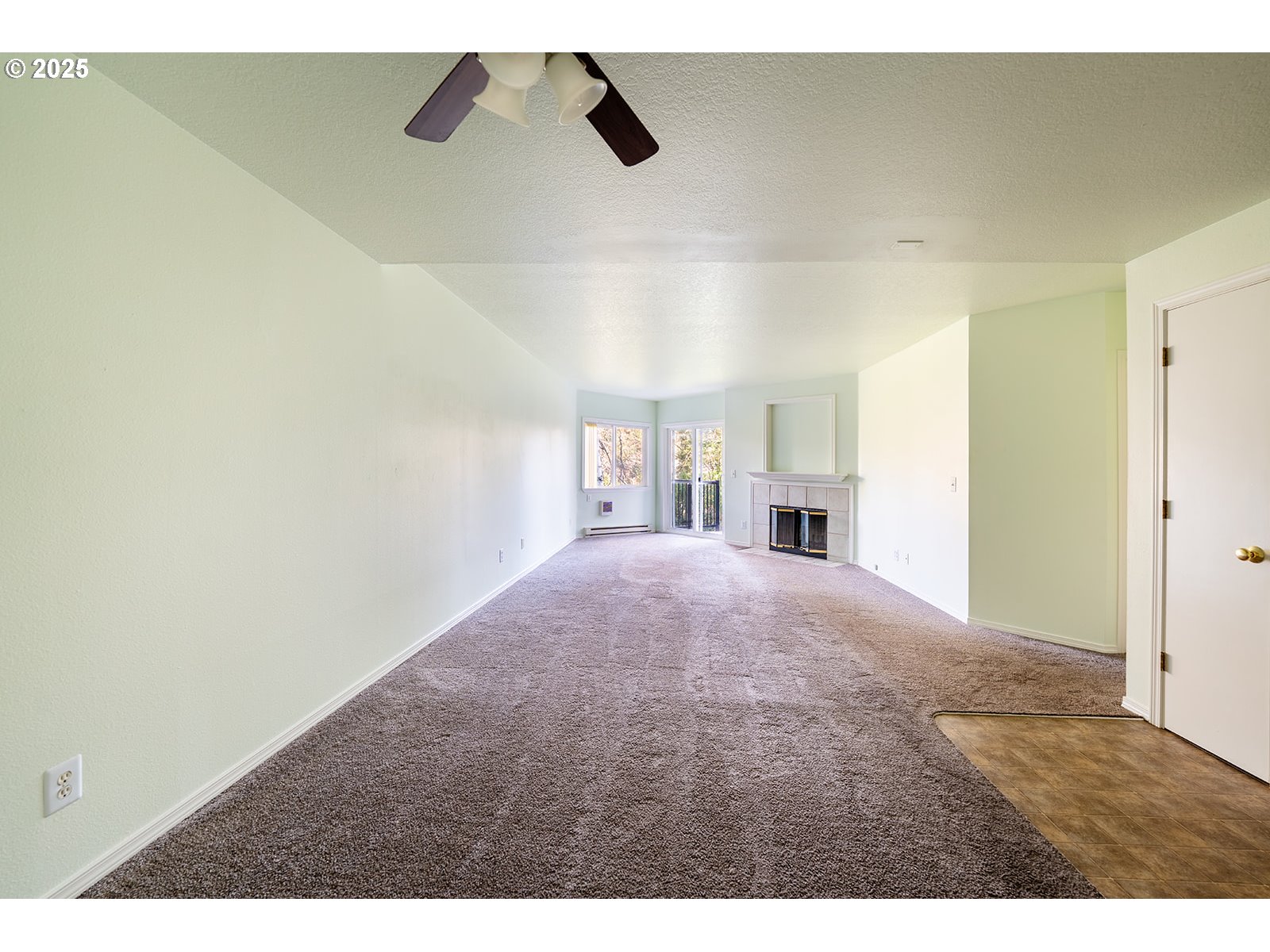 8720 Southwest Tualatin Road, Unit 206 Tualatin, OR 97062 - Photo 14 of 48