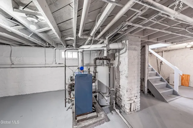 $299,900 | 2556 Van Vranken Avenue, Schenectady, NY 12309