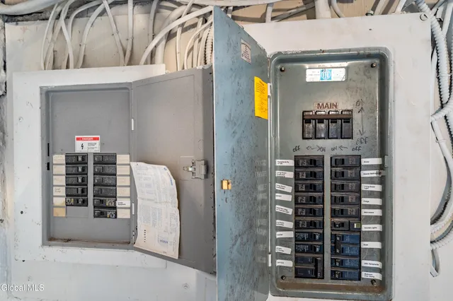 $299,900 | 2556 Van Vranken Avenue, Schenectady, NY 12309