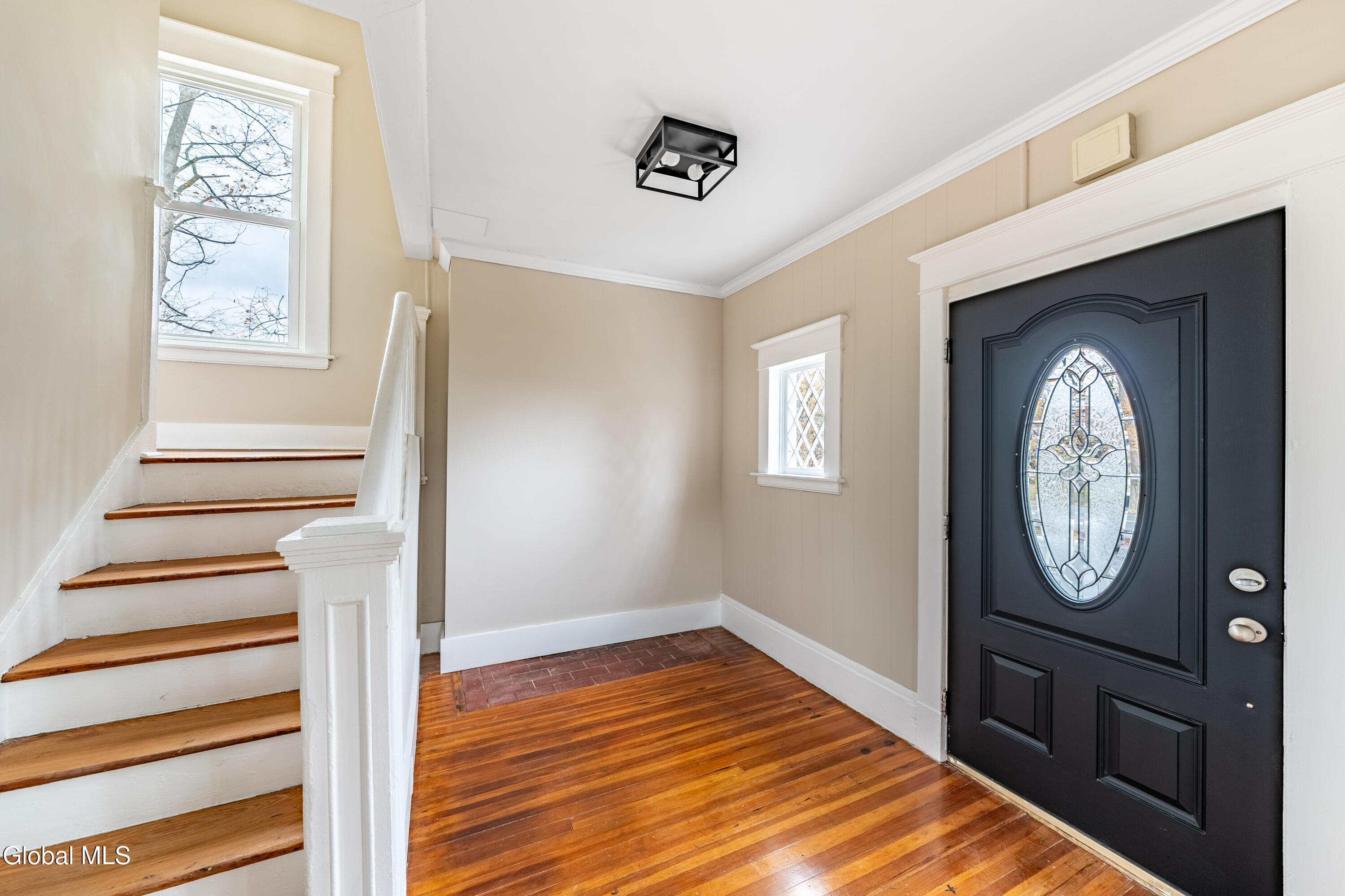 2556 Van Vranken Avenue Schenectady, NY 12309 - Photo 6 of 20 DSC02570-HDR