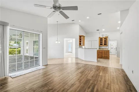 $575,000 | 445 45th Avenue, Vero Beach, FL 32968