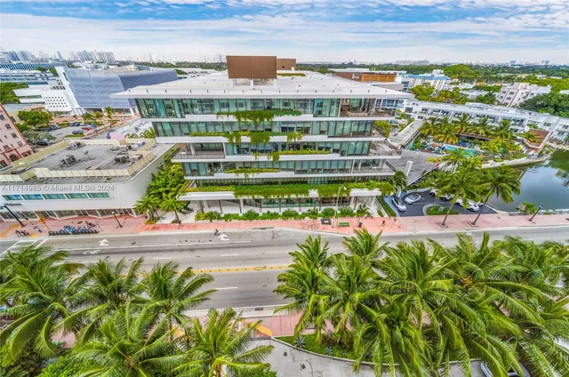 $790,000 | 2301 Collins Avenue, Unit 1030, Miami Beach, FL 33139