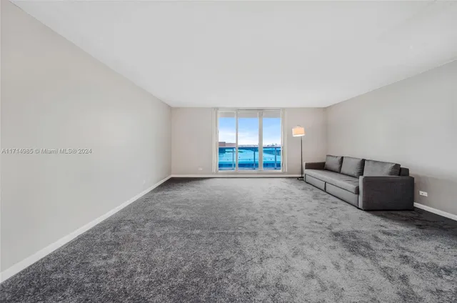 $790,000 | 2301 Collins Avenue, Unit 1030, Miami Beach, FL 33139