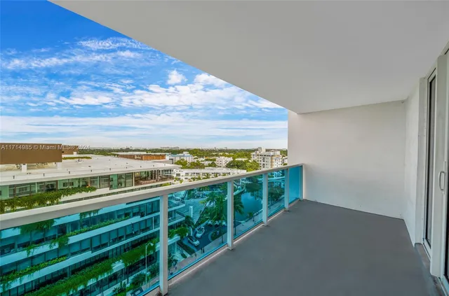 $790,000 | 2301 Collins Avenue, Unit 1030, Miami Beach, FL 33139
