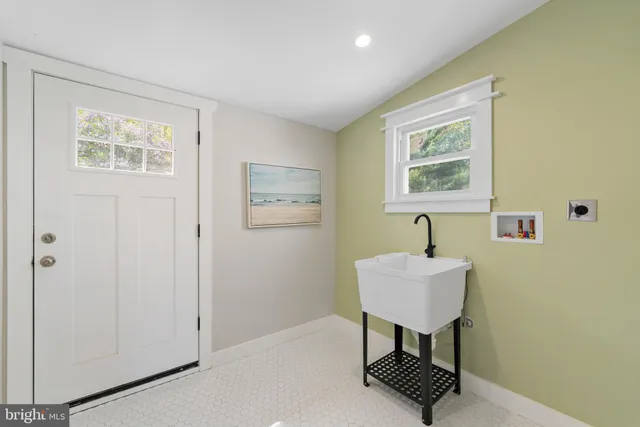 $499,900 | 11 Helluva Hill Lane, Glen Mills, PA 19342