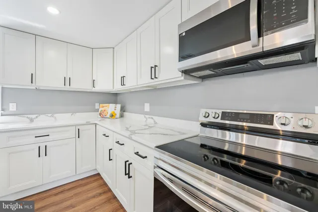 $499,900 | 11 Helluva Hill Lane, Glen Mills, PA 19342