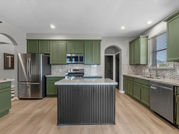 $3,500 | 817 Dawn Ridge Way, Seabrook, TX 77586