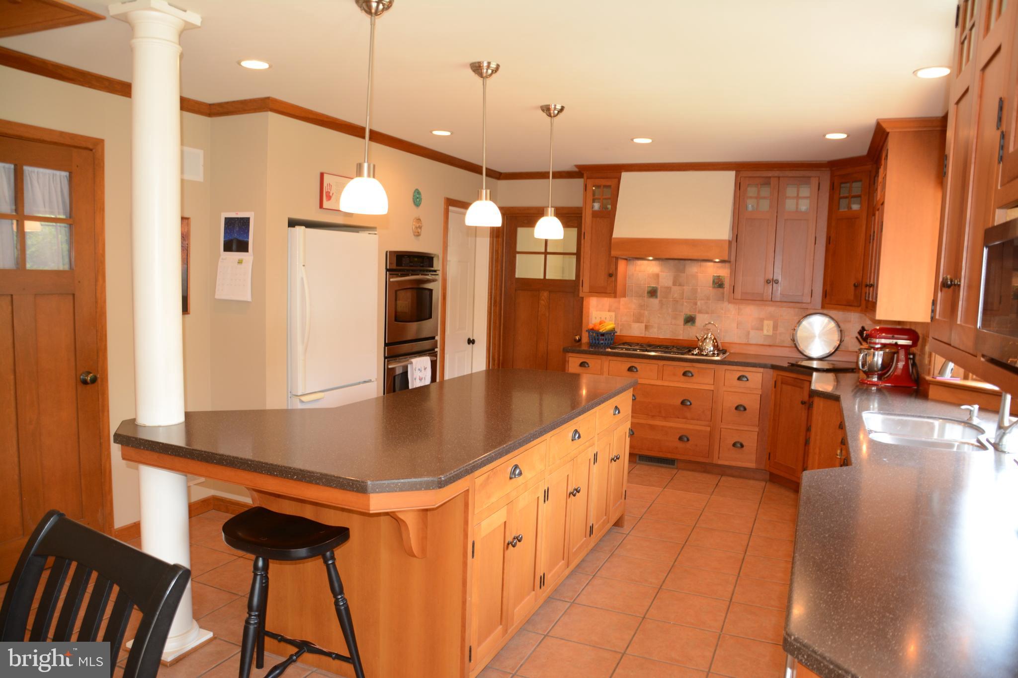 1332 Hillcrest Road Lancaster, PA 17603 - Photo 12 of 41 Gallery Image 12