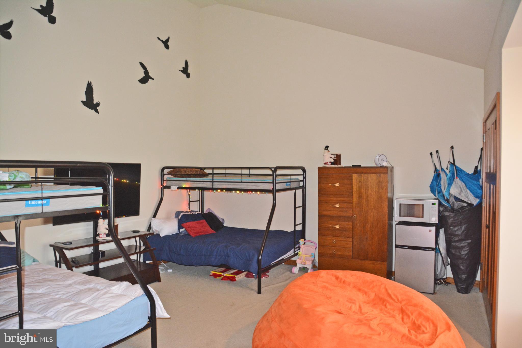 1332 Hillcrest Road Lancaster, PA 17603 - Photo 17 of 41 Gallery Image 17