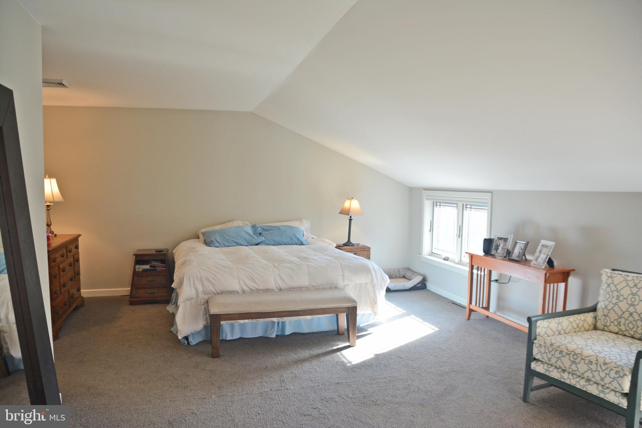 1332 Hillcrest Road Lancaster, PA 17603 - Photo 20 of 41 Second Floor Main Bedroom